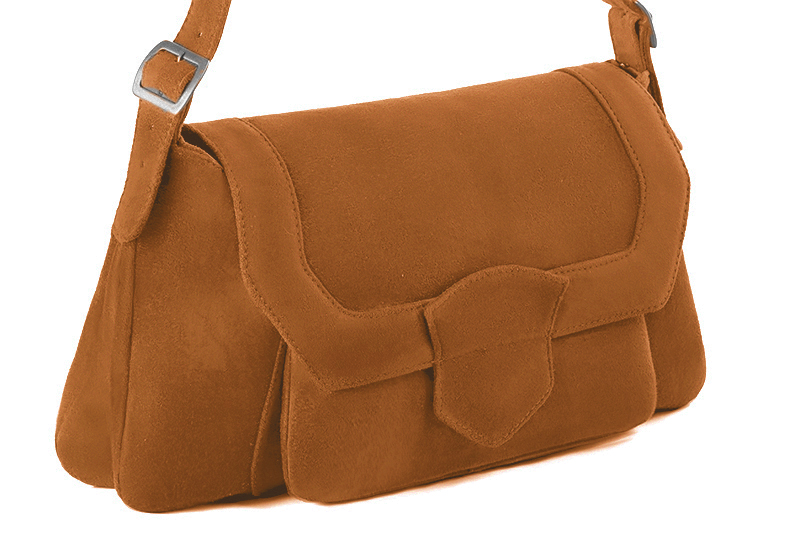 Handcrafted women's luxurious elegant handbag in premium camel beige leather. Perfect for elevated everyday style.   
                Choose from our luxurious collections of leather and fabric to perfectly match your handbags to your outfits.